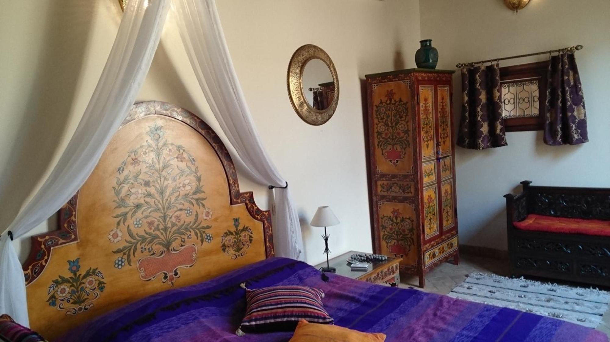 Riad Letchina Fes Bilik gambar