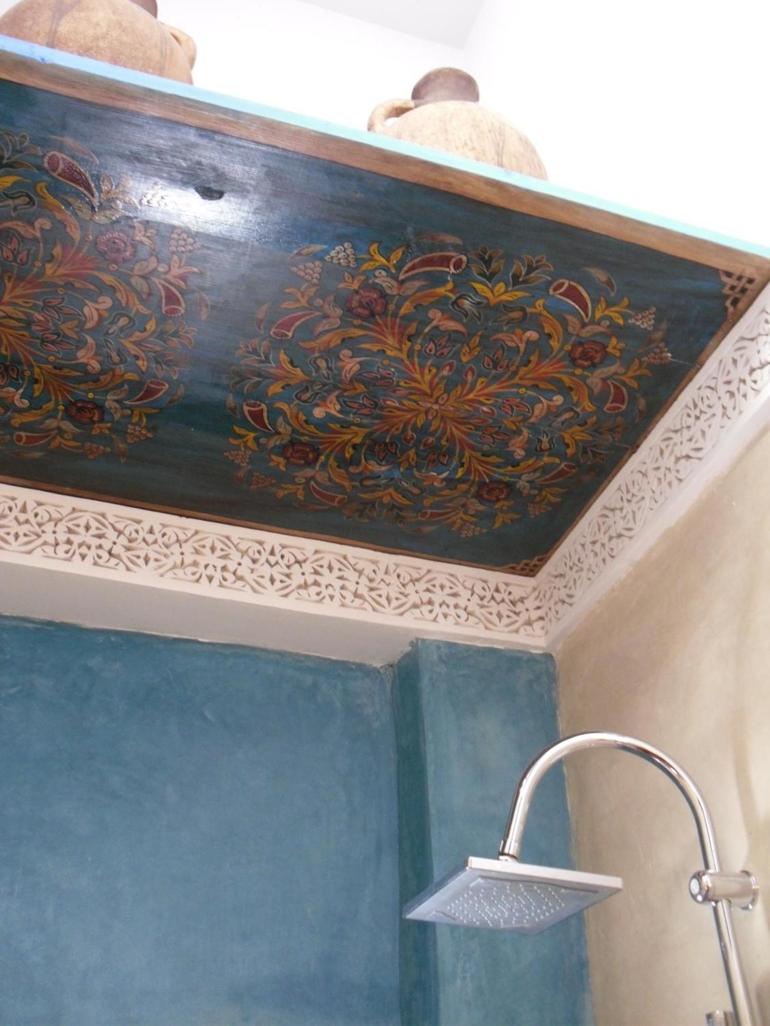 Riad Letchina Fes Bilik gambar