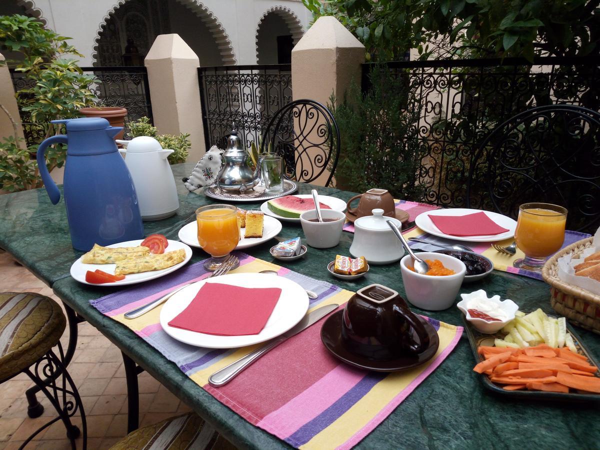 Riad Letchina Fes Luaran gambar