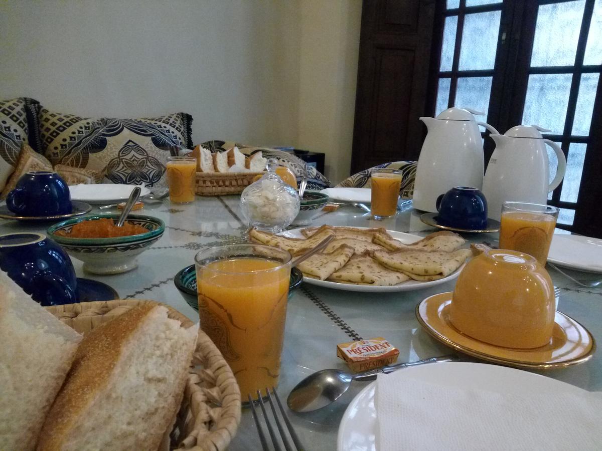 Riad Letchina Fes Luaran gambar