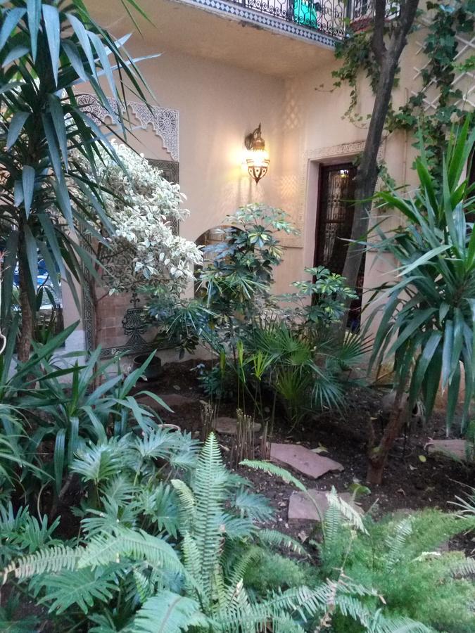 Riad Letchina Fes Luaran gambar
